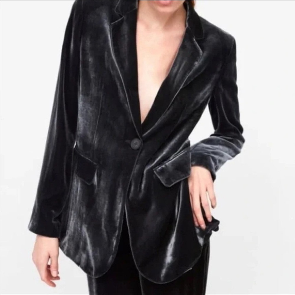 Velvet oversized Blazer by Zara Woman